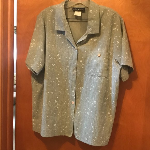 Jeno Neuman Woman's Casual Top - Picture 2 of 9